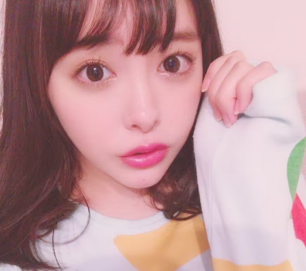 暗黑界女神“小仓由菜”自曝出道原因：爸爸喜欢看！