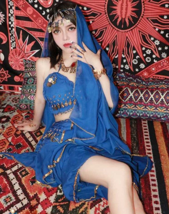 抖音女网红蜜桃J微密圈vip付费资源泄漏，卡通人物一样的逆天身材！