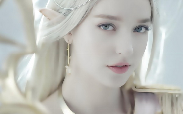 为艺术献身的女模特“安吉丽娜·丹妮洛娃”，在韩国发展的俄罗斯女神