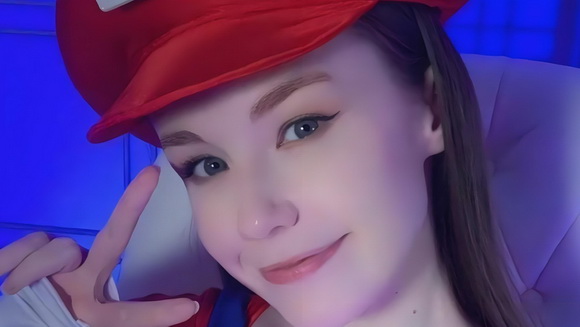 乌克兰暗黑女神“艾米丽·布鲁姆”，肢体柔软度惊人的体操运动员！