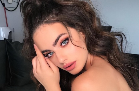 曾被评为全球最美面孔的以色列超模，雅尔·谢尔比亚！