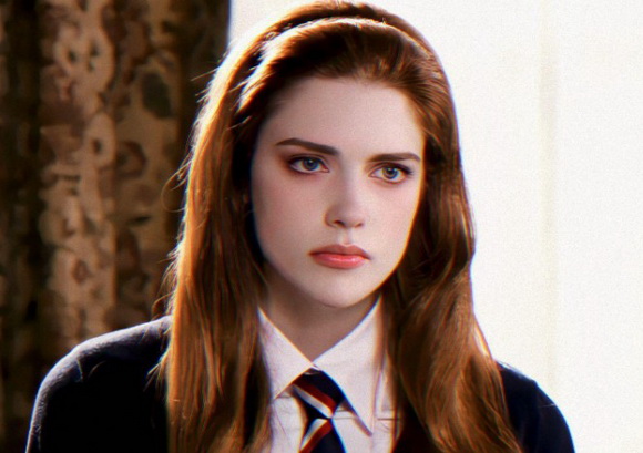 真人版白雪公主“劳拉·伯林”,德国知名模特、女演员!