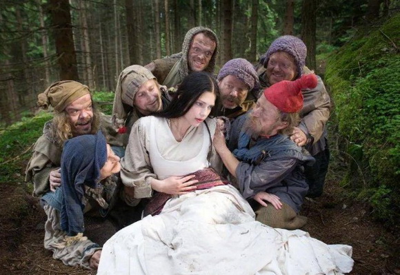 真人版白雪公主“劳拉·伯林”,德国知名模特、女演员!