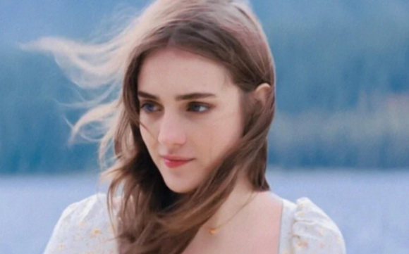 塔莉娅·莱德：北美00后新星，符合东西方审美的女神