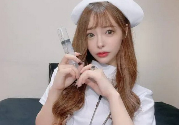 最强韩式美少女，肩负暗黑女神界存亡的一代新秀“小仓由菜”