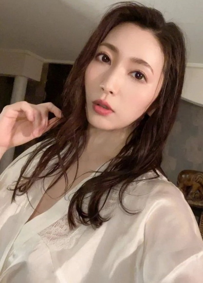 日本暗黑界极品熟女“妃光莉”大公开!