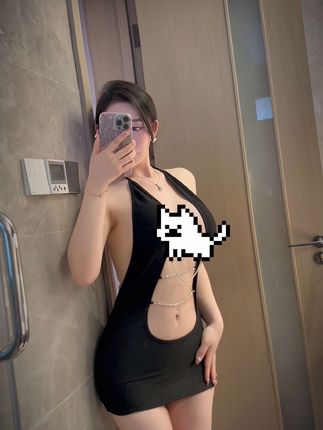 不爱笑的赛琳微博写真合集,无杂质的高清视觉享受