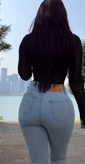 脸红Dearie的微密圈揭秘,她的作品为何如此受欢迎?