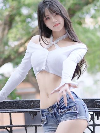 梅美baby的微密圈独家内容,VIP专属,抢先一览她的动态