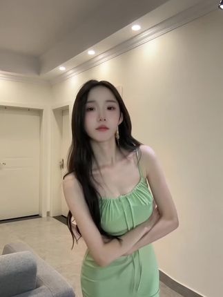 智桃lucky微密内容分享,抖音上的反差萌系女神智桃作品合集