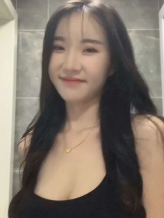 抖音颜值博主任智桃微密圈资源,智桃Lucky的水蜜桃般童颜超吸睛