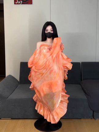 阿尔卑香小狗子微密圈的独家风格，用照片记录她的成长