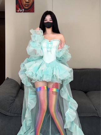 阿尔卑香小狗子的正脸照,微密圈独家内容全览