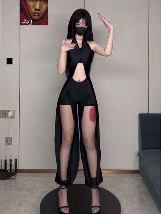 微博网红阿尔卑香小狗子微密圈作品,颜值与身材完美结合的可爱女神