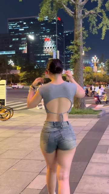 詹詹0220微密圈穿搭作品汇总,时尚达人解析