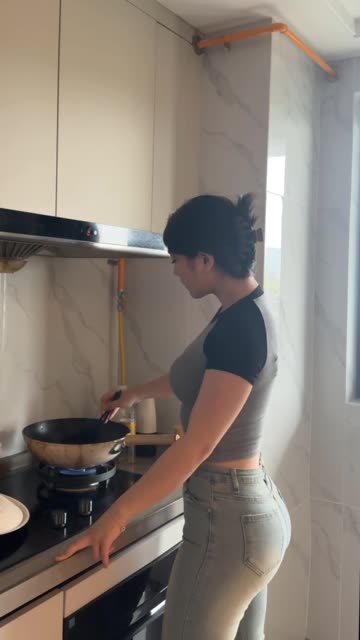 【微密圈】詹詹(詹妮)泳池蓝色比基尼,夏日清凉作品合集
