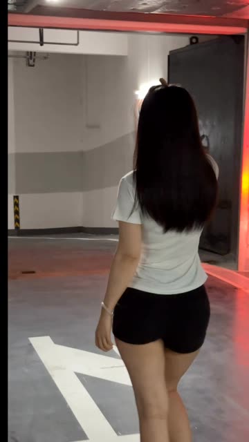 抖音美女詹妮-詹詹微密圈美图资源合集美不胜收的视觉享受,深度解析詹妮的视觉艺术风格