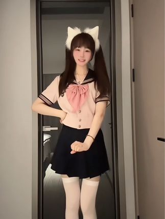 微密圈_林扣弦的反差萌魅力,抖音200万粉丝的共同选择