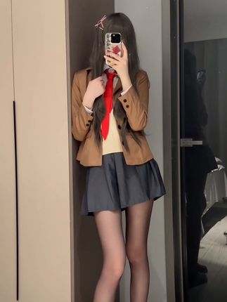 微密圈_林扣弦吊带作品大揭秘,探索她的独特魅力