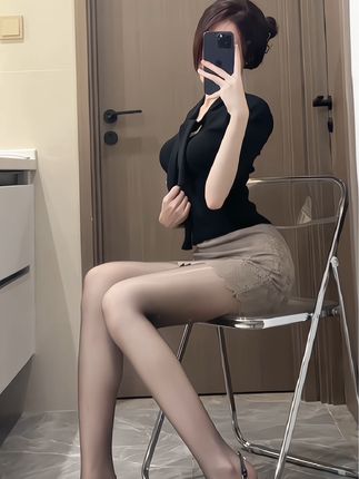 网红美了个滢的颜值和身材,微密圈技巧推荐及分享