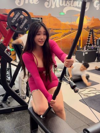 宋昱欣微密圈美图欣赏,宋昱欣的健身与美的结合