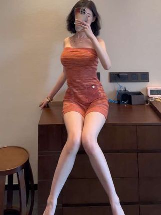 微密圈女神黎允熙baby,她如何通过好身材圈粉百万?