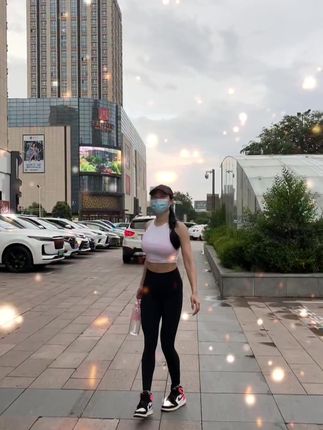 宝儿茹微密圈特辑,网红背后的私密故事