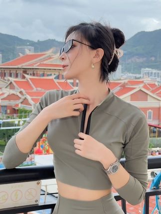 微密圈李嘉欣97大尺度资源,高清图片与视频全集