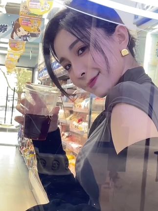 李嘉欣97微密圈“红色伊人”资源,时尚与性感的完美结合