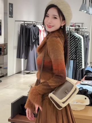 李嘉欣97微密圈门槛圈子揭秘,她是如何成为网红的?