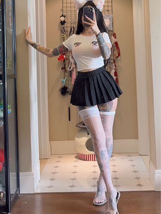 卡通百科老王微密圈图片与视频合集,领略她的美丽
