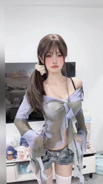 乔妹微密圈视频资源揭秘,给乔买裙子的圈子热度为何持续?