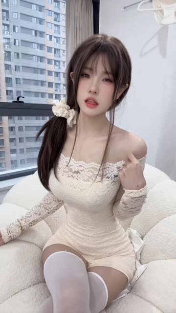 乔妹微密圈资源下载,给乔买裙子的作品如何?