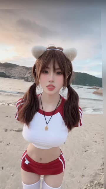 乔妹微密圈作品体验,给乔买裙子极具视觉冲击力的风采