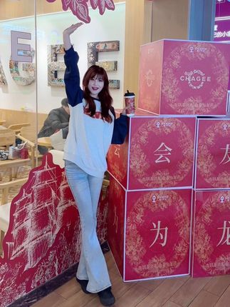 草莓粥粥微密圈写真合集大揭秘,B站百万粉丝UP主的独家作品