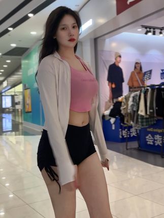 持续更新可可西yyy28套微密圈写真合集的独家曝光