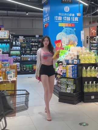 微博网红可可西yyy的微密圈故事,从直播到私房写真