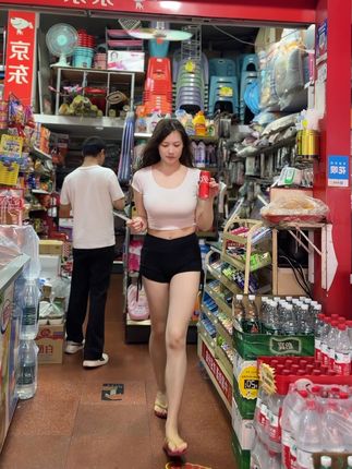 樱晚gigi微密圈酷似可可西yyy?看两大网红的颜值对比