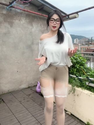 微密圈最新资源曝光,可爱的肉巴性感黑丝新作抢先看