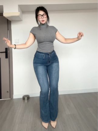 肉巴超赞突然消失?微密圈大揭秘她就是可爱的肉巴!