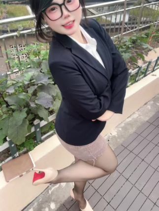 微密圈可爱的肉巴性感作品,肉嘟嘟的她为何如此迷人?
