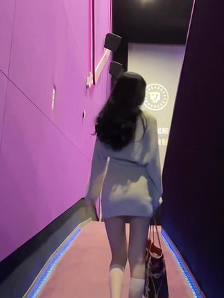 唐十七最新作品发布,如何在微博和微密圈中找到她的最新作品