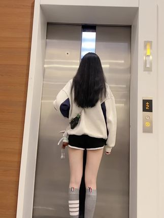 唐十七微密圈图片分享,青春活力与魅力的完美展示