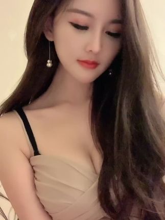 夏天的小雪的微密圈视频合集，从个人动态到专属内容