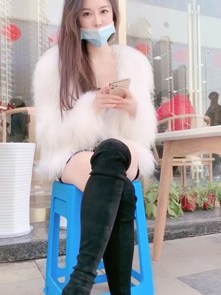 夏天的小雪的微密圈视频合集，从个人动态到专属内容