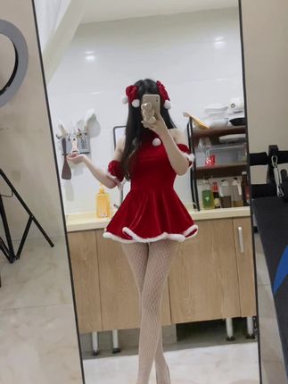 小芋泥yyy微密圈作品欣赏,她的作品如何展示个人魅力?