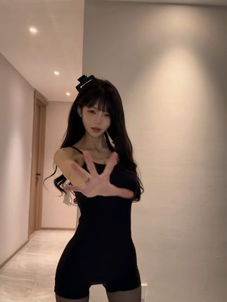 一只树懒的微密圈作品合集,她的付费资源是否物有所值