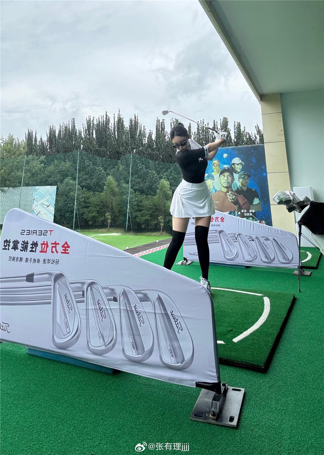 张鑫baby是谁?微密圈作品展现其独特气场