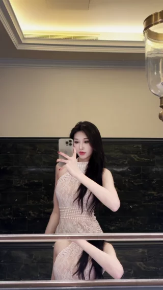 抖音麻利亚辣微密照片视频合集,名副其实的大美人麻利亚辣作品欣赏