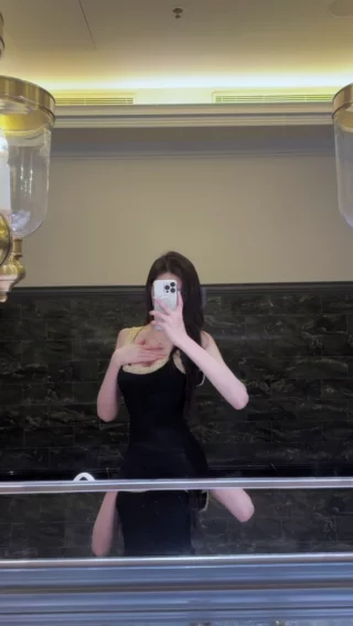 抖音麻利亚辣微密照片视频合集,名副其实的大美人麻利亚辣作品欣赏